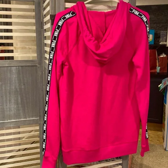 Brand new Victoria secret pink XS-TP Fuschiia zip longer hoodie - Picture 5 of 5
